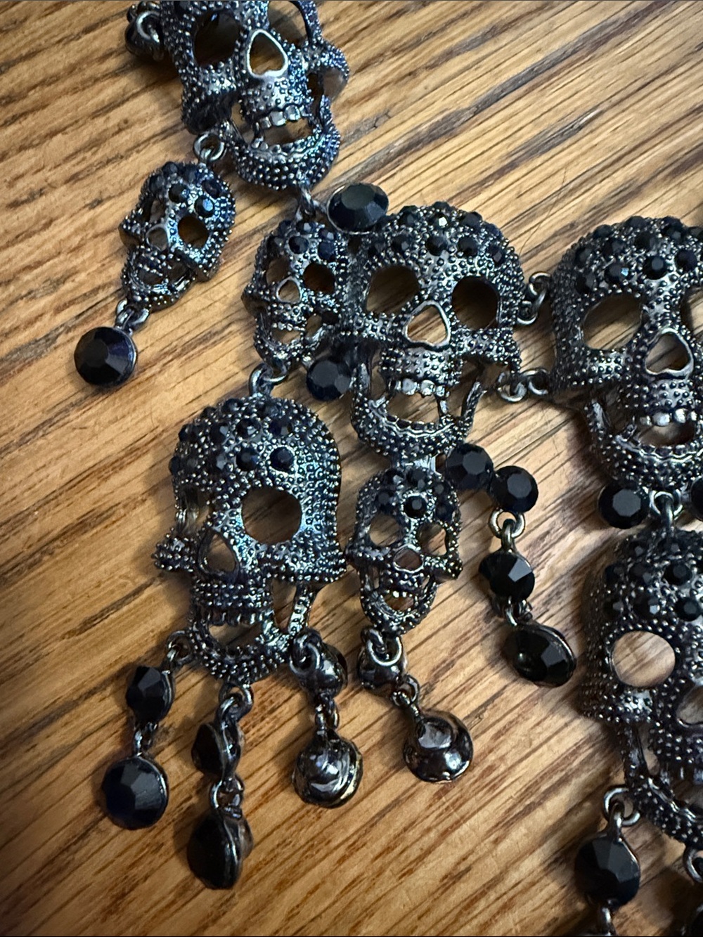 Gunmetal Skull Statement Necklace - Women's Gothic Jewelry - Picture 2 of 4